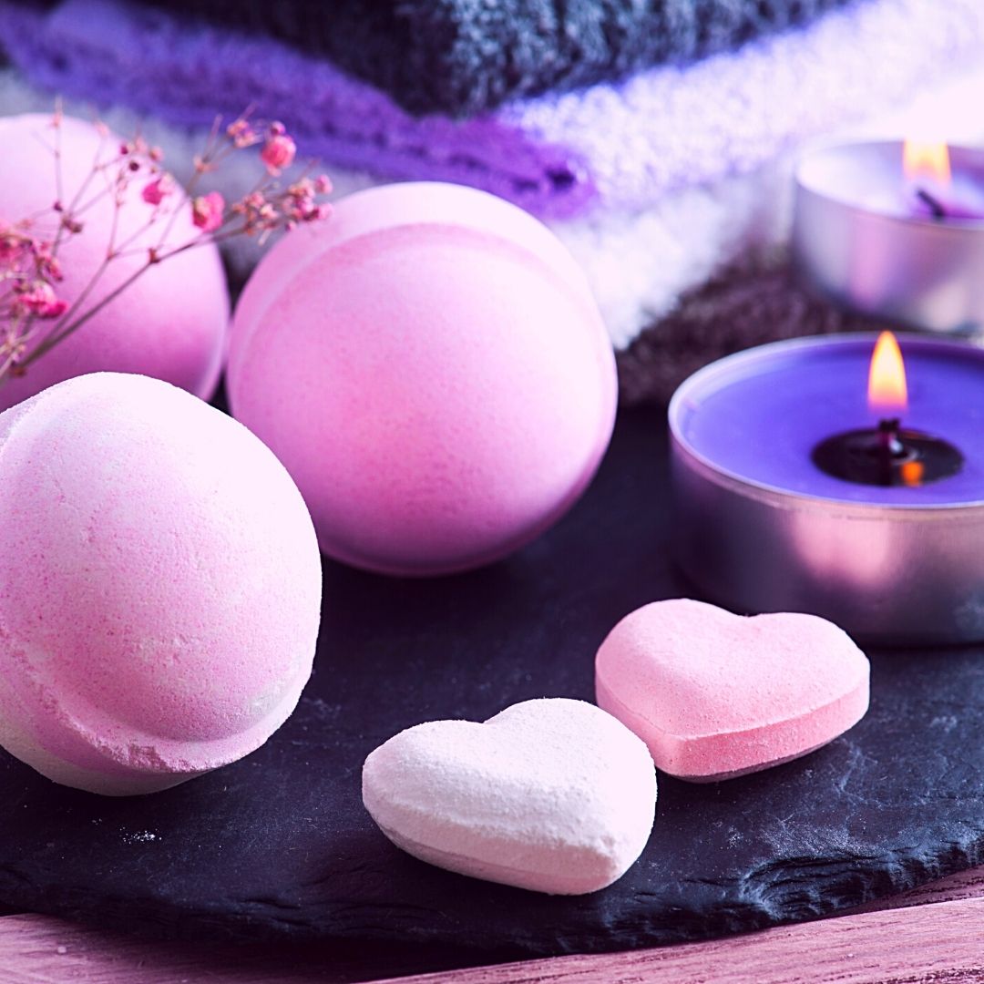 Make glitter bath bombs